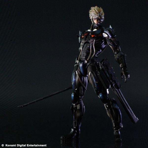 Foto Metal Gear Rising Revengeance Play Arts Kai Figura Raiden 29 Cm