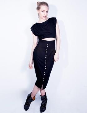Foto Vestido v-wildha cropped top en negro y falda lápiz de mentirosas