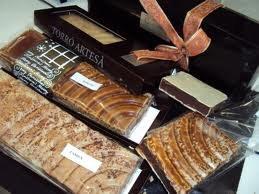 Foto 

Turrón de marc de cava.cobertura de chocolate 70%



