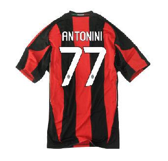 Foto 2010-11 AC Milan Home Shirt (Antonini 77)