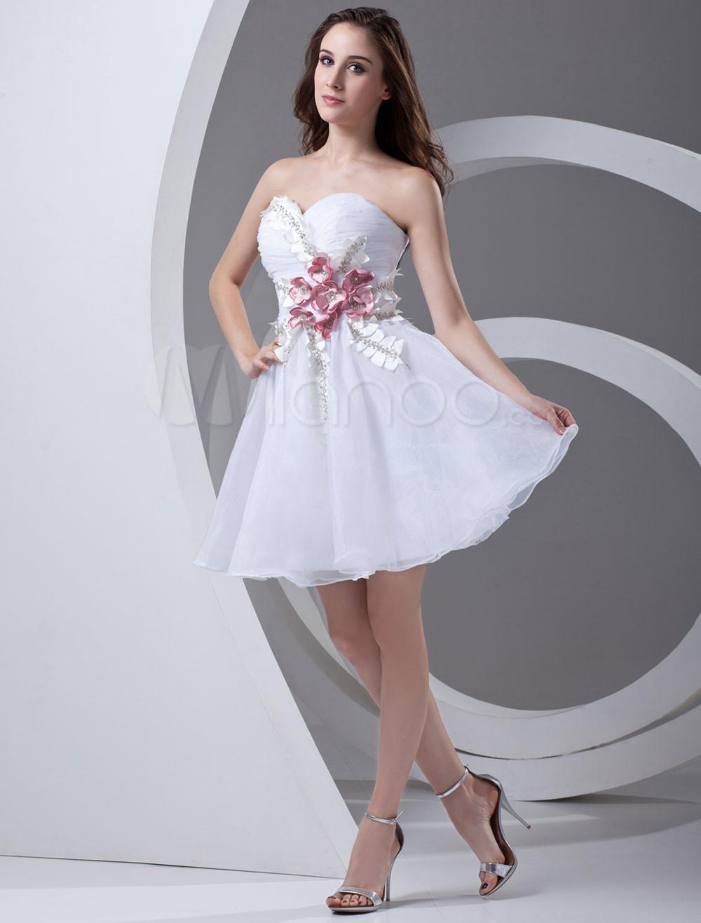 Foto A-line Organza blanca Floral vestido de Homecoming de moda cortos de amor