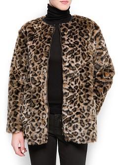 Foto Abrigo Pelo Estampado Animal camel MANGO