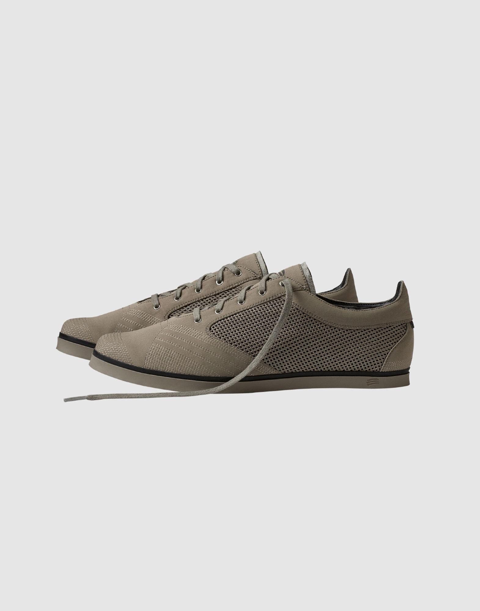 Foto adidas slvr sneakers
