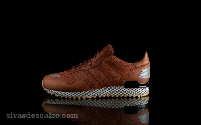 Foto adidas ZX 700