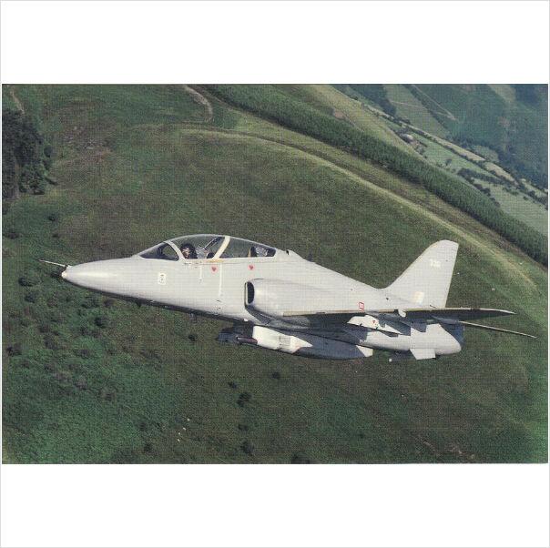 Foto Aircraft postcard raf strike command hawk trainer low level sortie