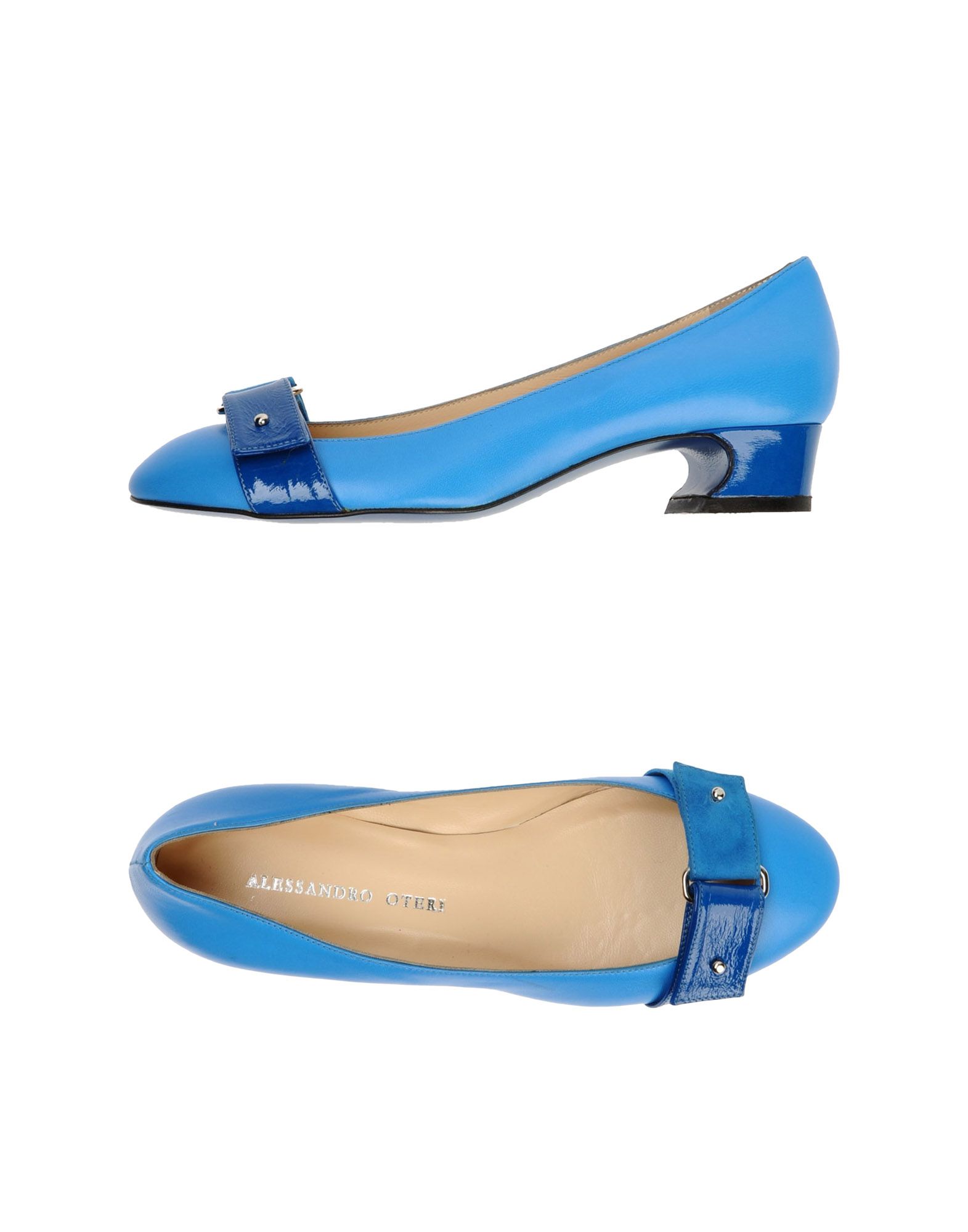 Foto alessandro oteri zapatos de salón
