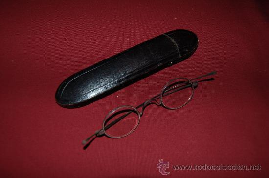 Foto antiguas gafas de lectura con la funda original (s xix)