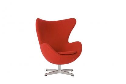 Foto Arne Jacobsen Silla Egg para niños