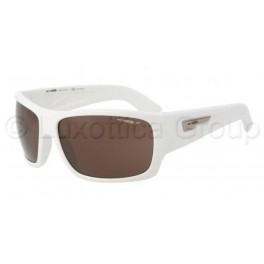Foto Arnette an4149 derelict 443/83 polarizada