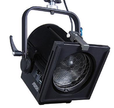 Foto Arri True Blue ST1 1000 W Man BK