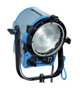 Foto Arri True Blue T1 1000 W Man