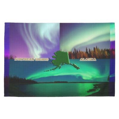 Foto Aurora boreal del collage de Alaska Toalla De Mano