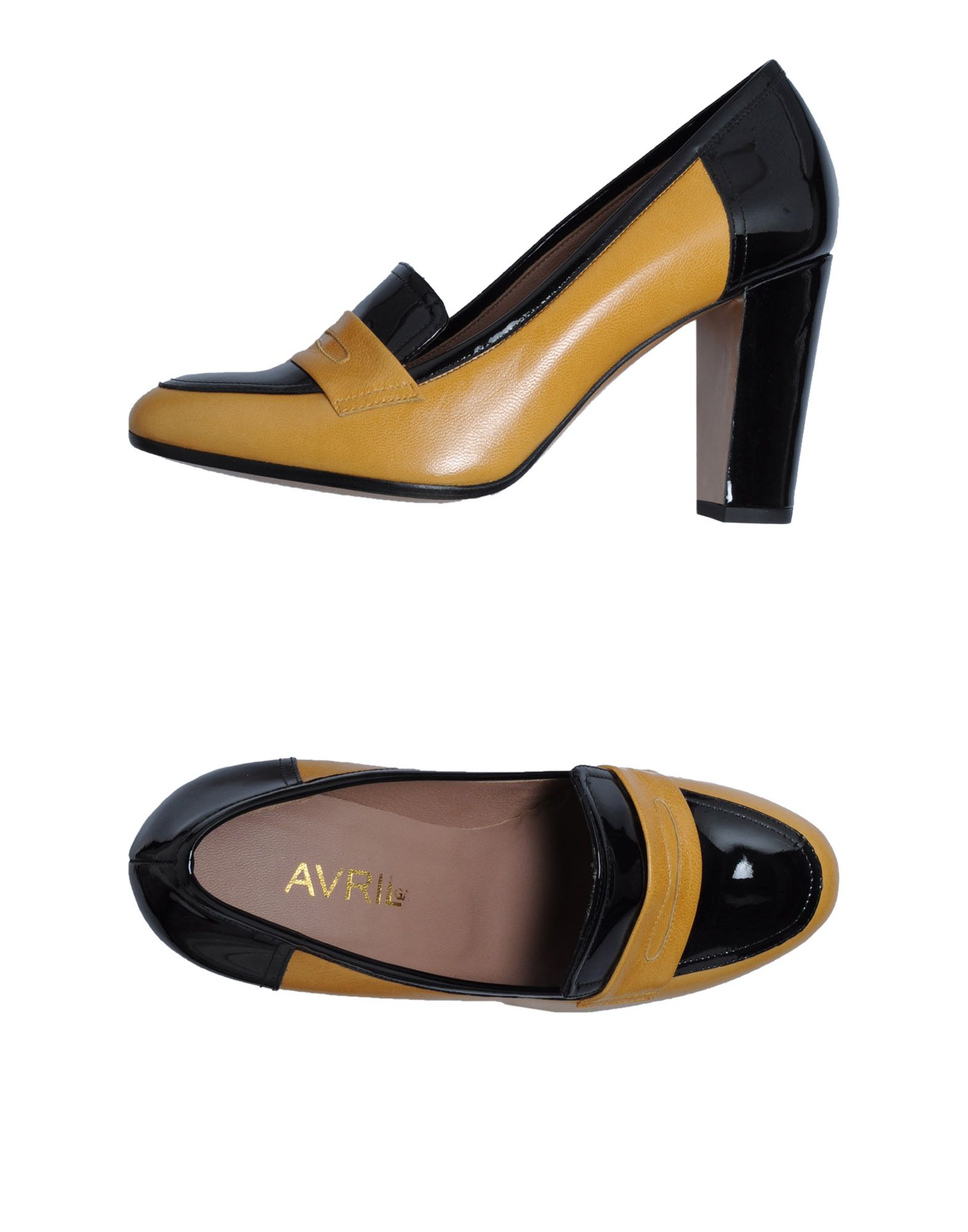 Foto avril gau mocasines de tacón
