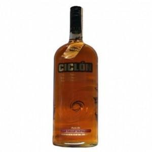 Foto Bacardi ciclÓn 1 l.