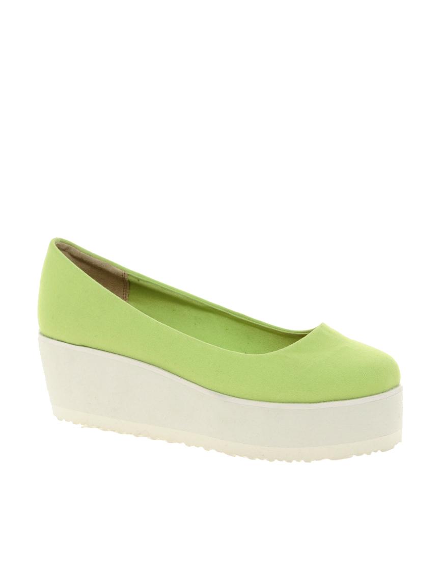 Foto Bailarinas con plataforma plana VOLLEY de ASOS Lona lima