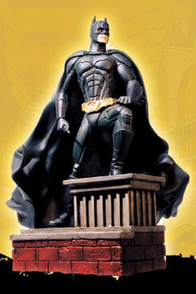 Foto Batman Begins Batman On Rooftop Estatua