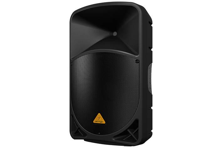Foto Behringer B115MP3-EU. Recinto p.a (autoamplificado)