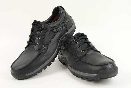 Foto blucher goretex de piel negro
