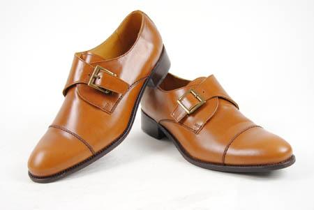 Foto blucher marrón con puntera y hebilla