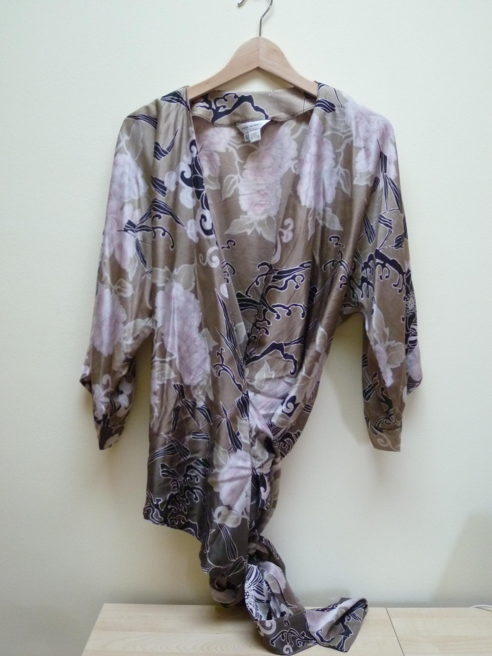 Foto Blusa seda imitando kimono