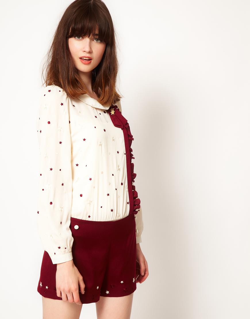 Foto Body estilo blusa con estrellas bordadas de Nishe Beis con burdeos