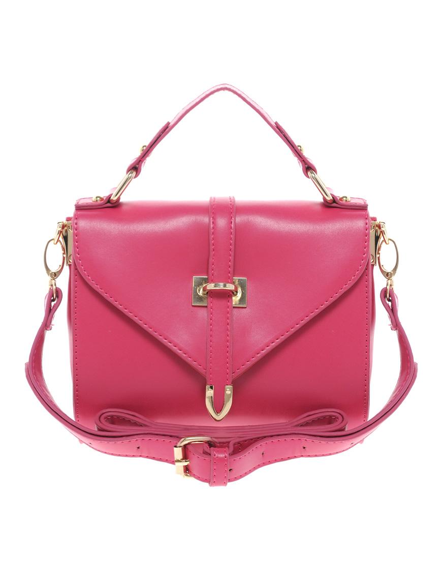 Foto Bolso bandolera con extremos de metal de Oasis Rosa