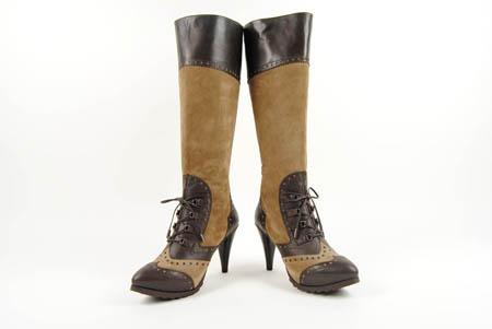 Foto bota alta marron y camel