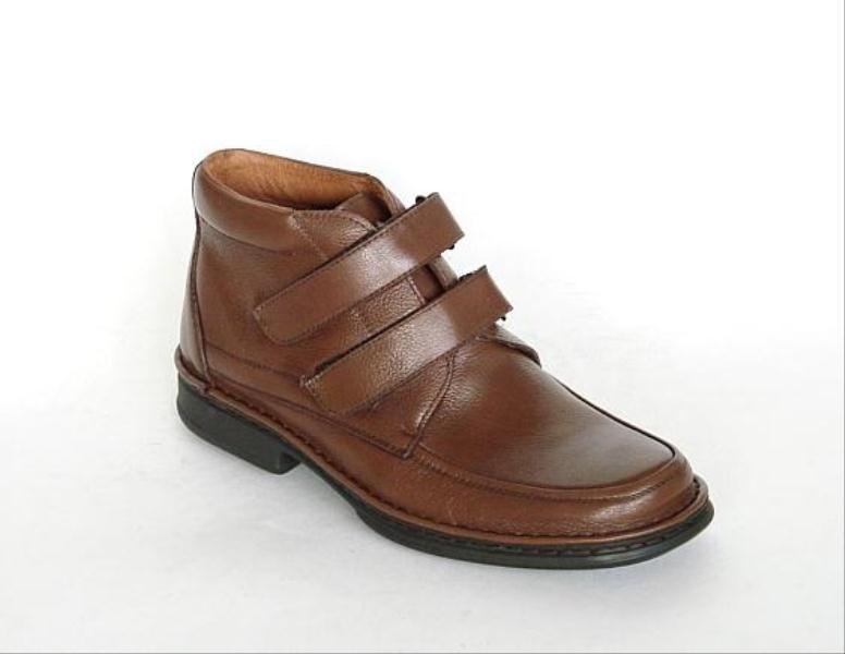 Foto botas disponibles en marrÓn y en , negro, talla 39 - botas