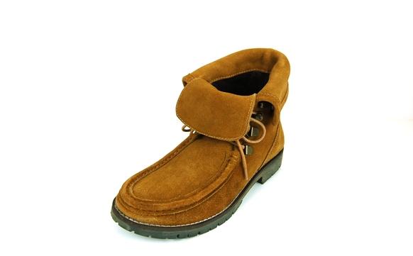 Foto Botas tipo montaña adaptadas para la ciudad