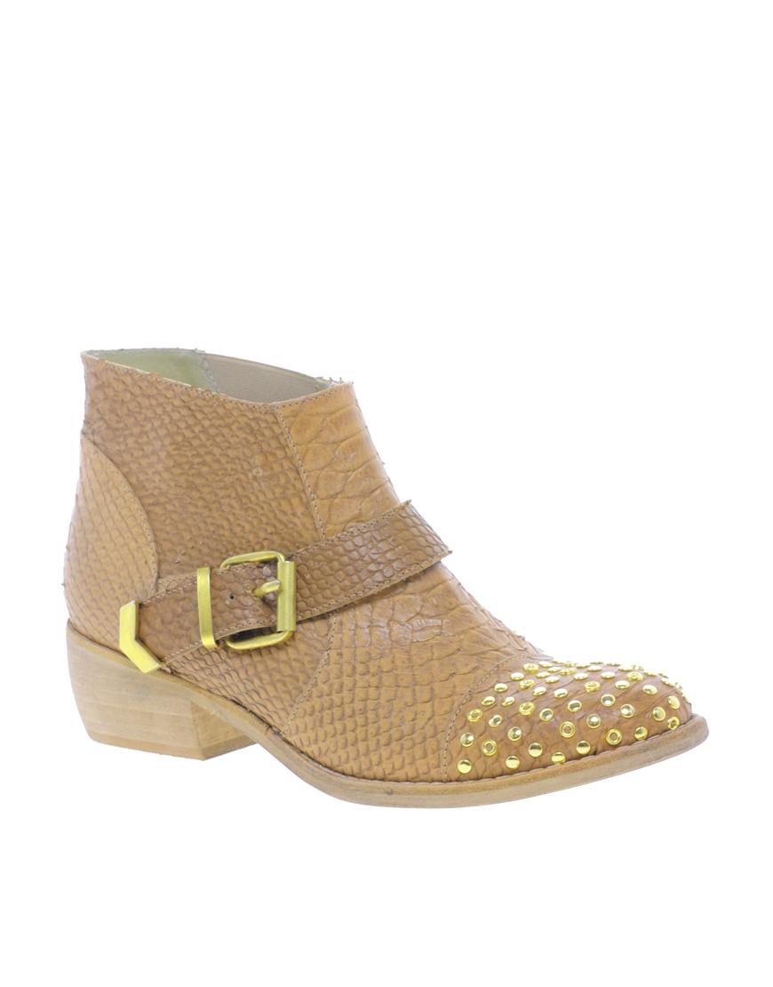 Foto Botines con tachuelas en color marrón Pendy de Bertie Marrón