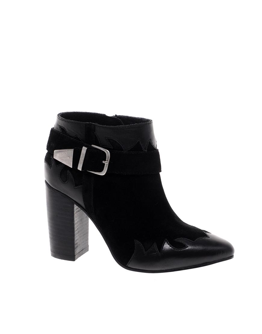 Foto Botines de cuero estilo western ANIMATE de ASOS Negro