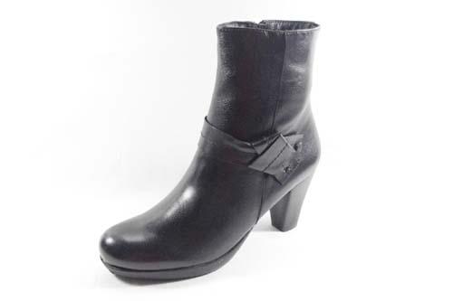 Foto Botines piel tacÓn