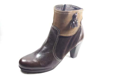 Foto Botines piel tacÓn