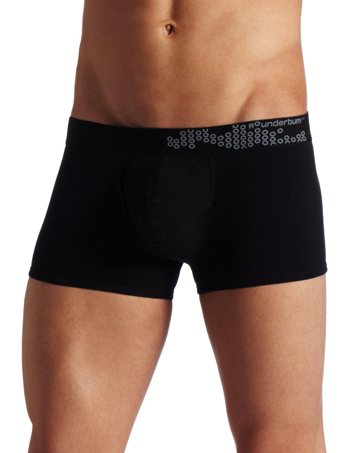 Foto Boxer corto negro realza atributos