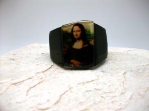 Foto brazalete de resina mona lisa