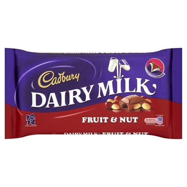 Foto Cadbury Dairy Milk Fruit and Nut