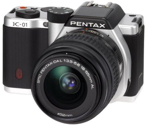 Foto Camara Reflex Pentax K-01 silver/black lens Kit + dal 18-55 mm