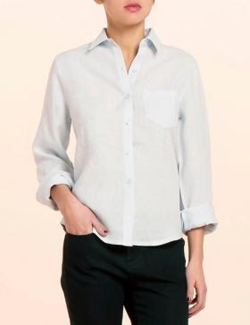 Foto Camisa blanca de lino y manga larga