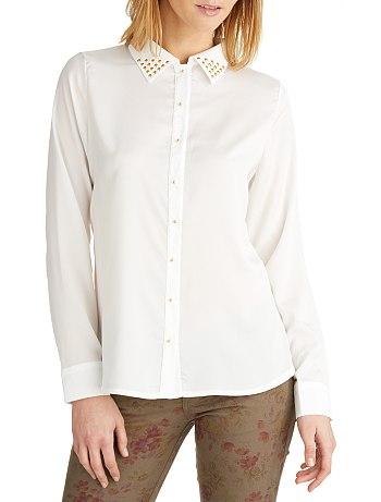 Foto Camisa con tachuelas doradas