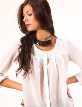 Foto Camisa rayray cuello redondo semitransparente en blanco de vila