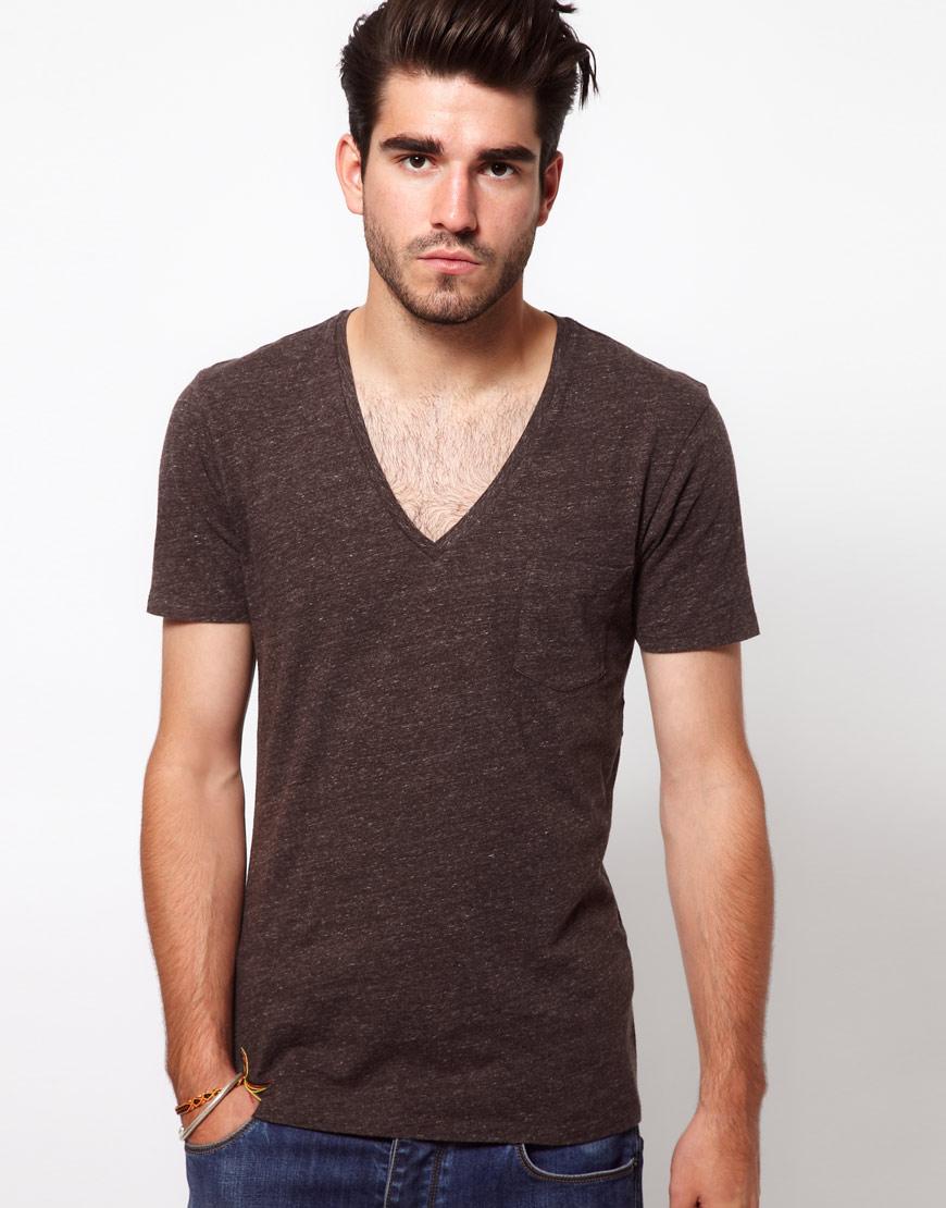 Foto Camiseta con cuello de pico y teñido espacial de Drykorn Marrón