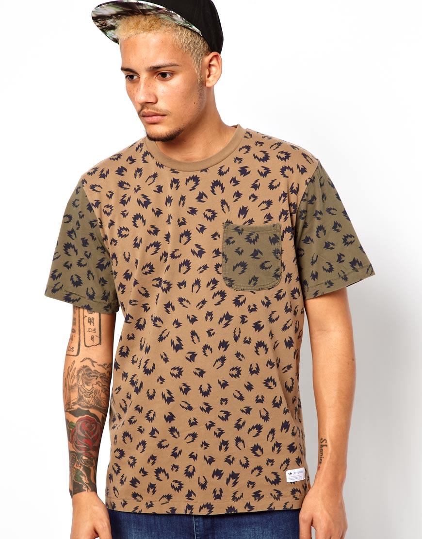 Foto Camiseta con estampado de fútbol estilo años 90 de Adidas Origina...