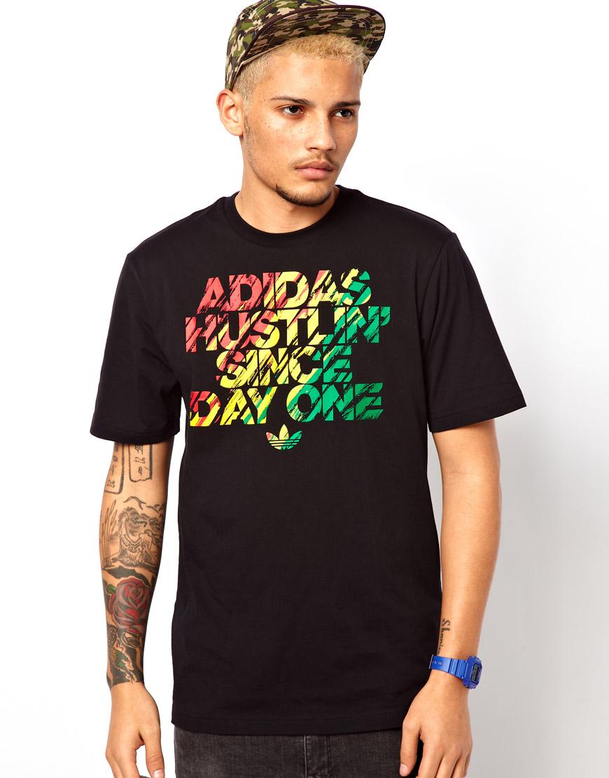 Foto Camiseta con estampado Rasta Hustlin' de Adidas Originals Negro
