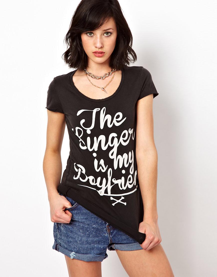 Foto Camiseta con estampado The Singer Is My Boyfriend de Sinstar Fade b...