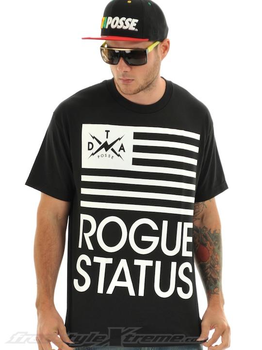 Foto Camiseta DTA-Rogue Status Black Flag Negro Blanco