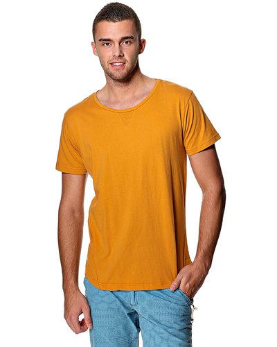 Foto Camiseta Humör 'Moa'