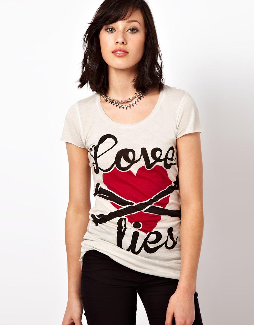 Foto Camiseta Love Lies de Sinstar Mist grey