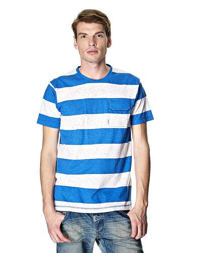 Foto Camiseta Voi Jeans