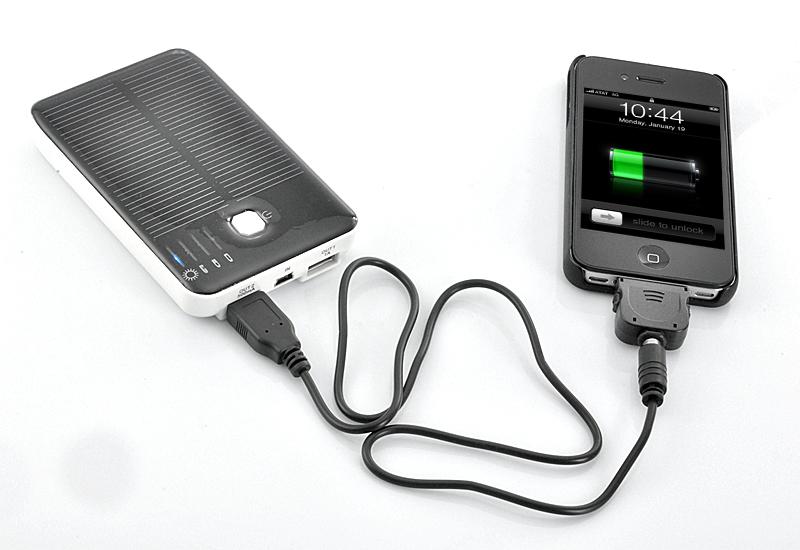 Foto Cargador solar de batería con puertos duales de carga para varias marc