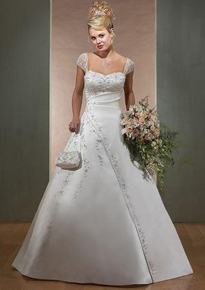 Foto Cariño Capilla Tren Vestidos De Novia De Satén